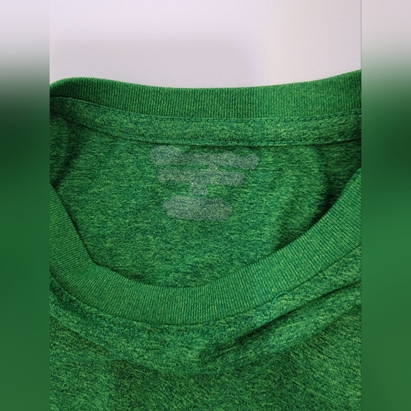 Boys Under Armour Short sleeve tee Large Green Athletic 100% Polyester - Picture 6 of 7